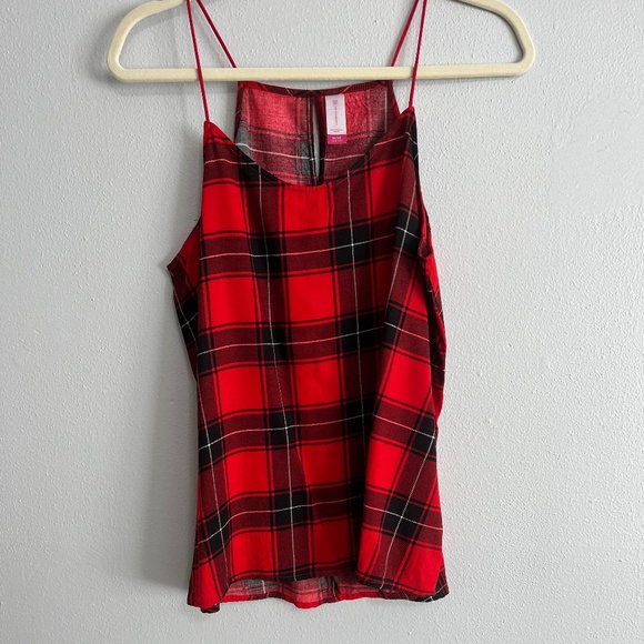 No Boundaries Tops - No boundaries tank XL (Juniors) Red/Black plaid